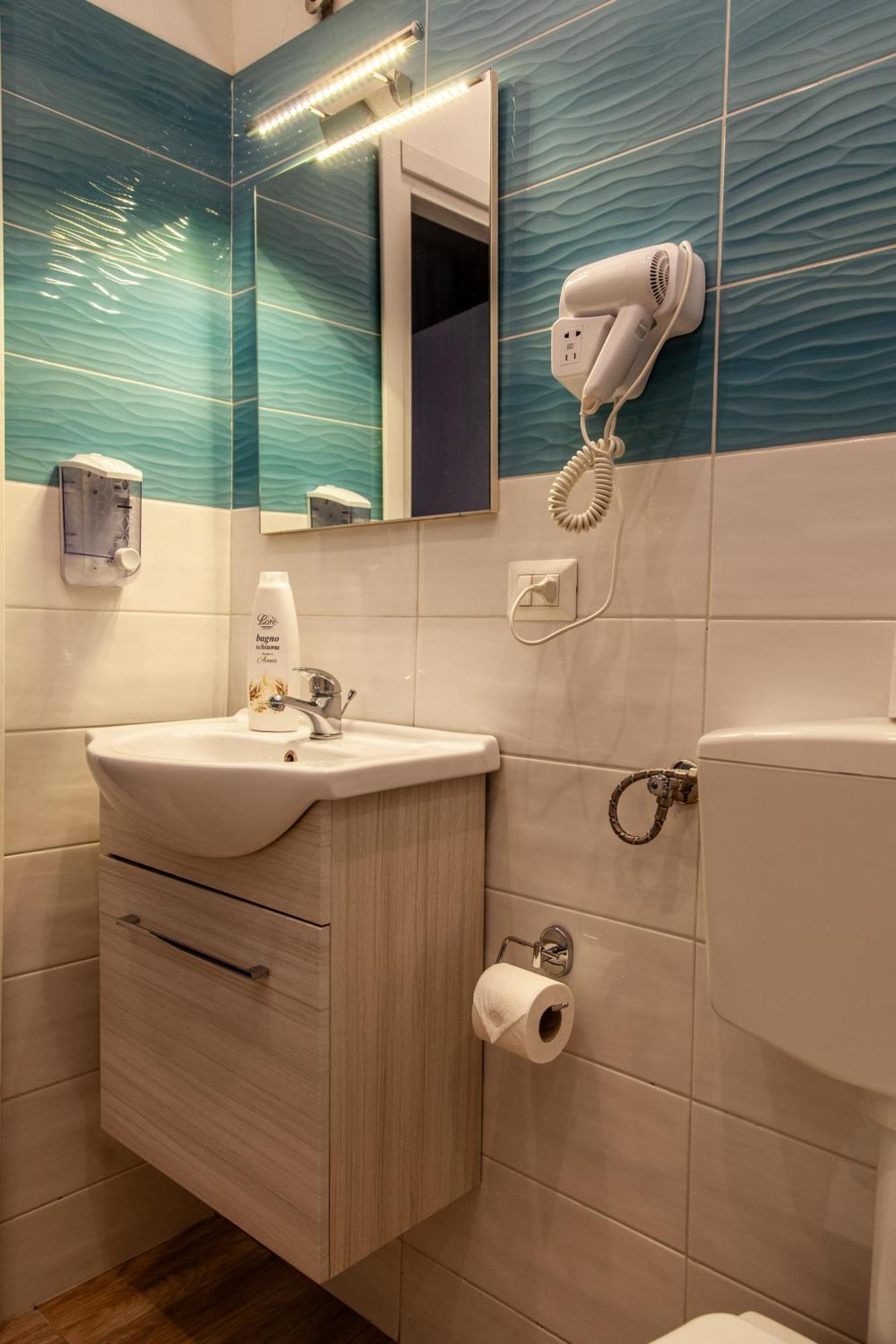 Airport Luxury Rooms Nápoles Habitación foto
