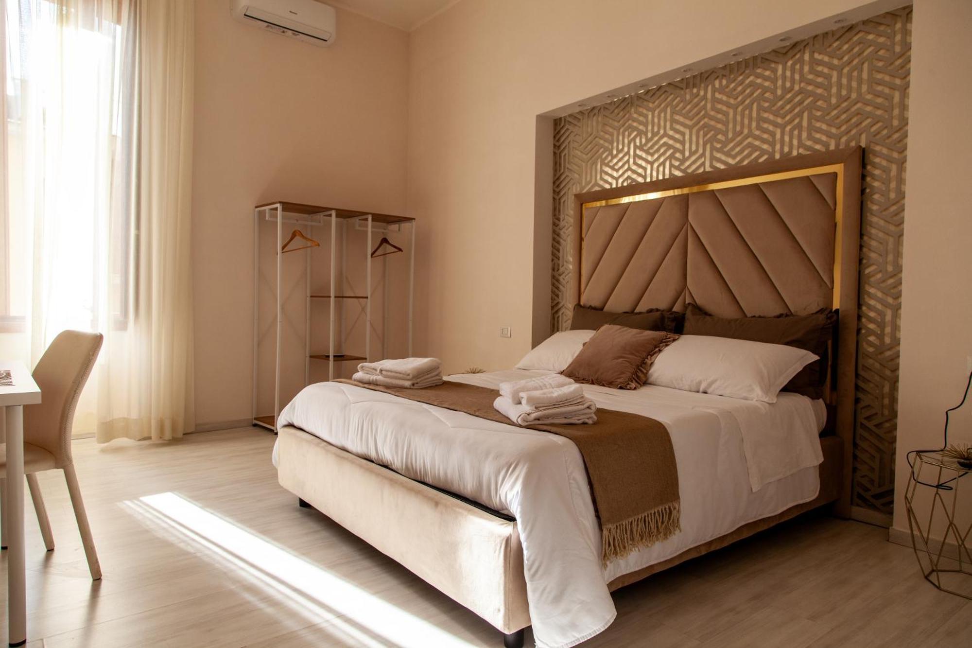 Airport Luxury Rooms Nápoles Exterior foto